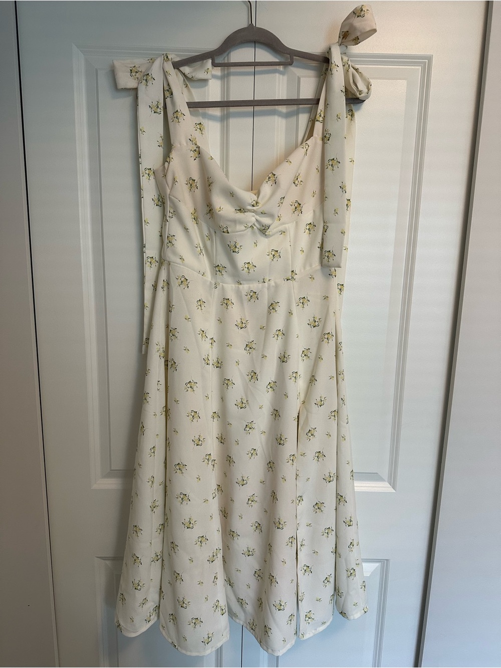 House of CB Alicia Cream Floral Tie-Shoulder Midi Dress